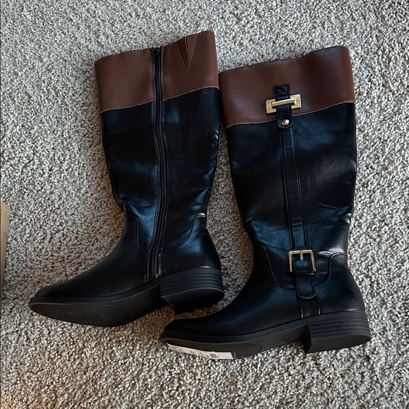 Stylish Black and Brown Women's Boots by Karen Scott 6 NWT - Picture 1 of 4